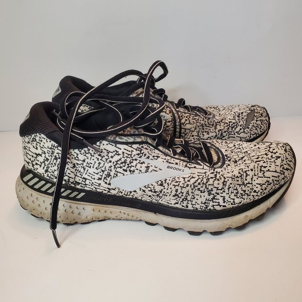 Brooks Womens Sz 9B Adrenaline GTS 20 1202961B167 White Black Oreo Running Shoes
